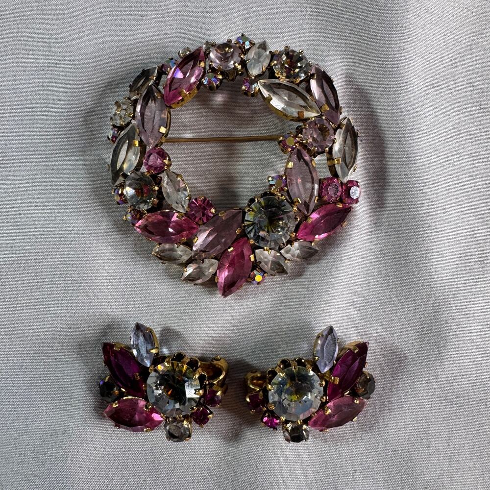 Vintage Austria Pink Purple Rhinestone Brooch & Clip Earrings Demi Parure Set